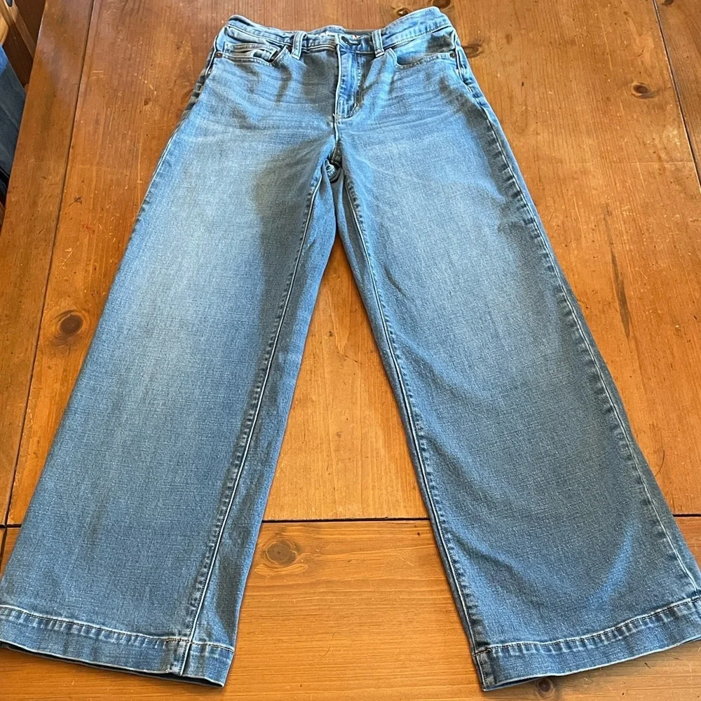 Lands' End High-Rise Wide Leg Women's Jeans in Light Blue Denim - Picture 4 of 5